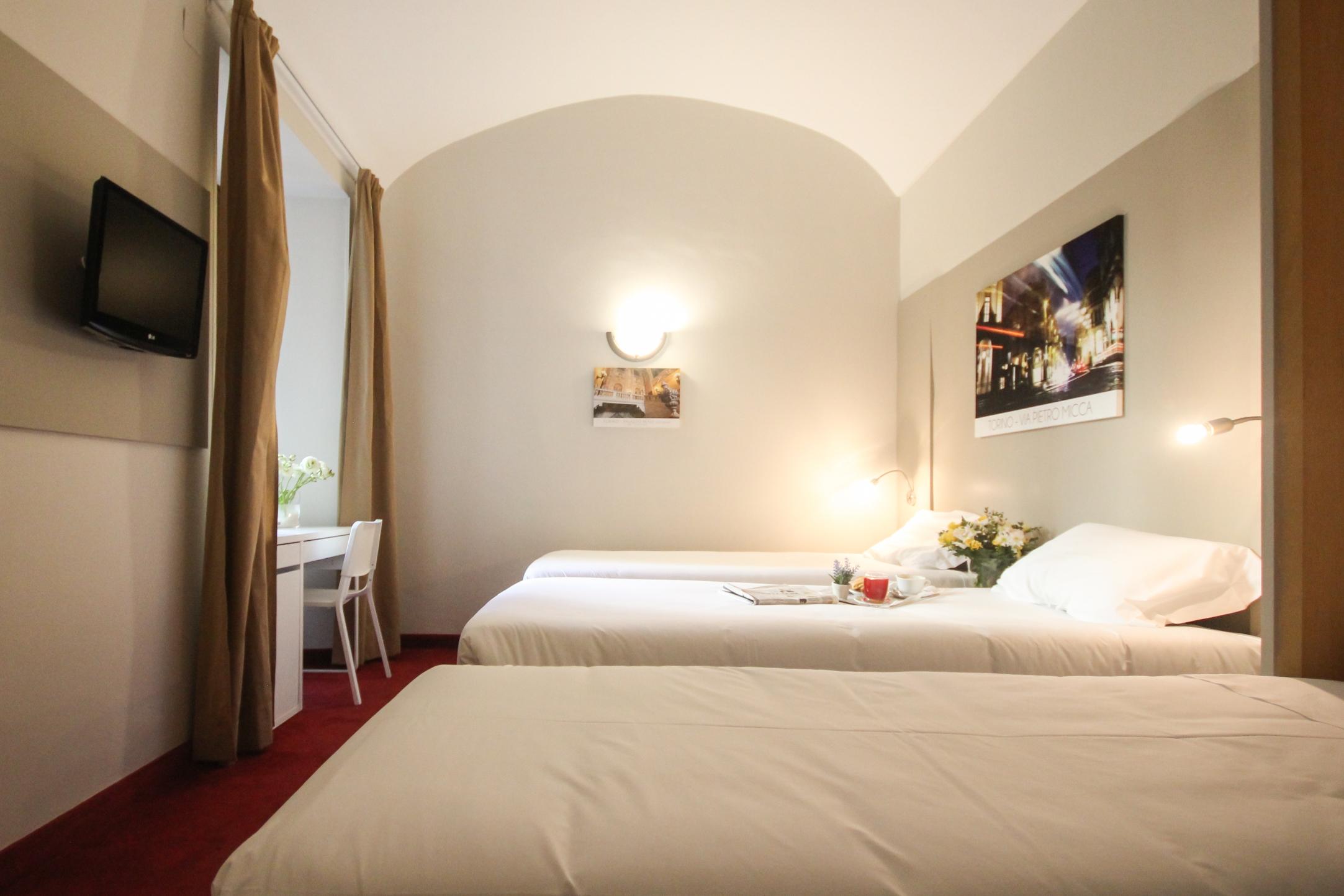 Class Astoria Hotel
